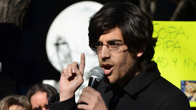 Aaron Swartz Presentan un nuevo video del arresto de Aaron Swartz