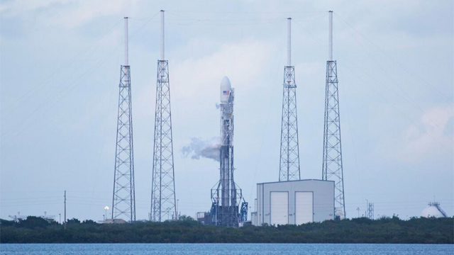 Space X lanzamiento satélite SpaceX lanza su primer satélite comercial