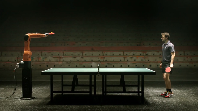 Timo Boll vs. KUKA robot El campeón alemán de ping-pong se enfrentará a un robot