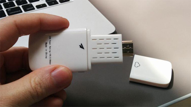 chrome zilla ¿Un prototipo de un "Chromecast" basado en Firefox OS?