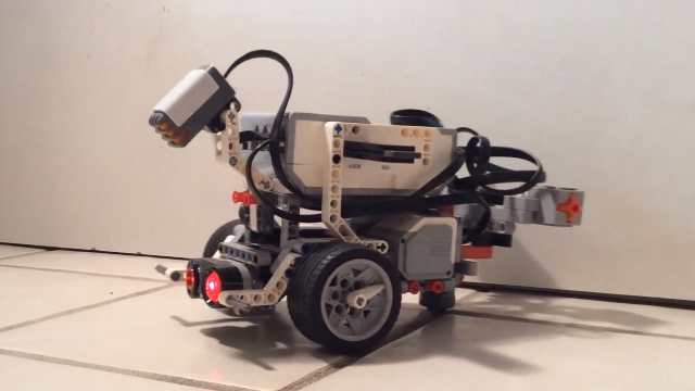 openworm0 Programan el primer robot con “mente” de gusano