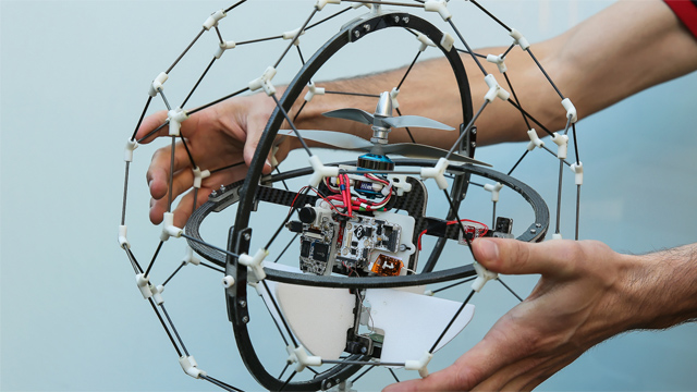 gimball Este drone esférico promete ayudar a los bomberos del mañana