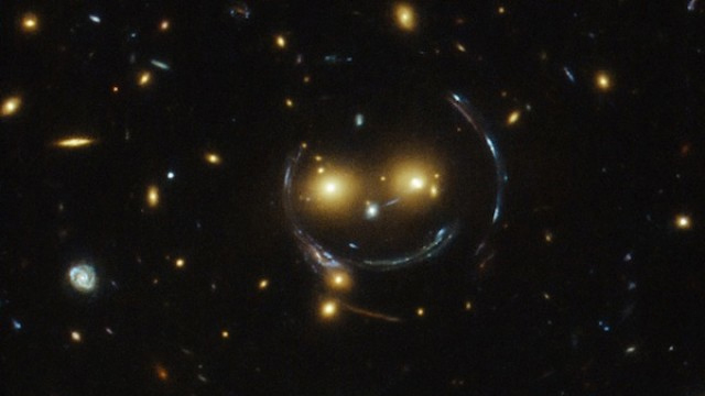 hubble El telescopio Hubble nos regala una imagen de la "galaxia sonriente"