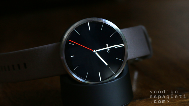 Moto 360 Google ya prepara una aplicación de Android Wear para iOS