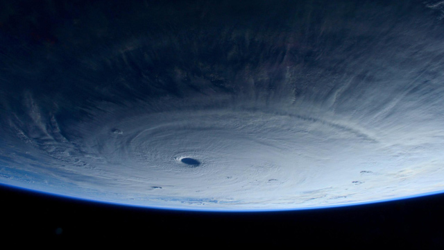 Tifón de Maysak 1 Las espectaculares fotos del tifón Maysak visto desde el espacio