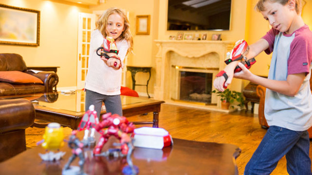Playmation Niños 2 Disney presenta Playmation, una nueva experiencia de juego para los más pequeños