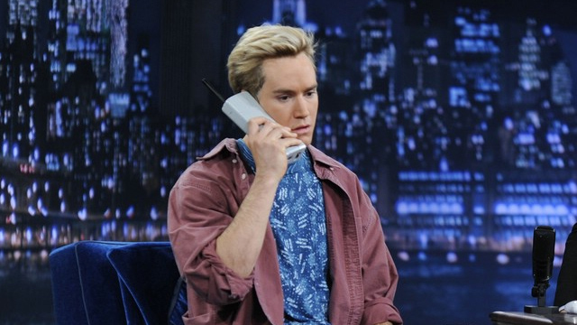 Tal parece que deberías desempolvar tu viejo celular 17 zack morris1 Tal parece que deberías desempolvar tu viejo celular