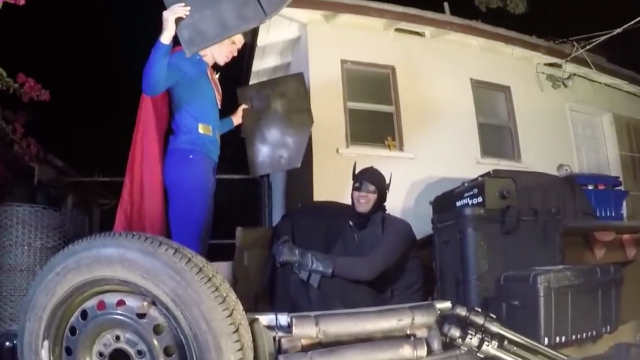 Mira el divertido tráiler casero de Batman v Superman: Dawn of Justice 15 batman superman hecho en casa Mira el divertido tráiler casero de Batman v Superman: Dawn of Justice