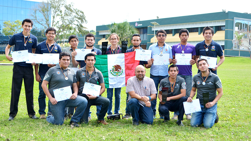 Mexico RoboChallenge 2015 México obtuvo el segundo lugar en el RoboChallenge 2015