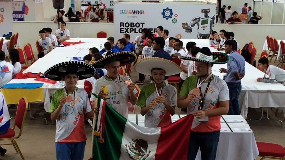 Jóvenes mexicanos ganar tercer lugar en la Olimpiada Mundial de Robótica 2015 18 mexico robot1 Jóvenes mexicanos ganar tercer lugar en la Olimpiada Mundial de Robótica 2015