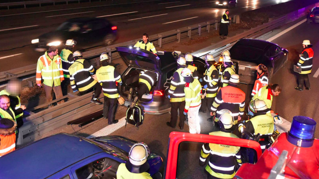 accidente tesla Un alemán destruyó su Tesla S para salvar la vida de otro conductor