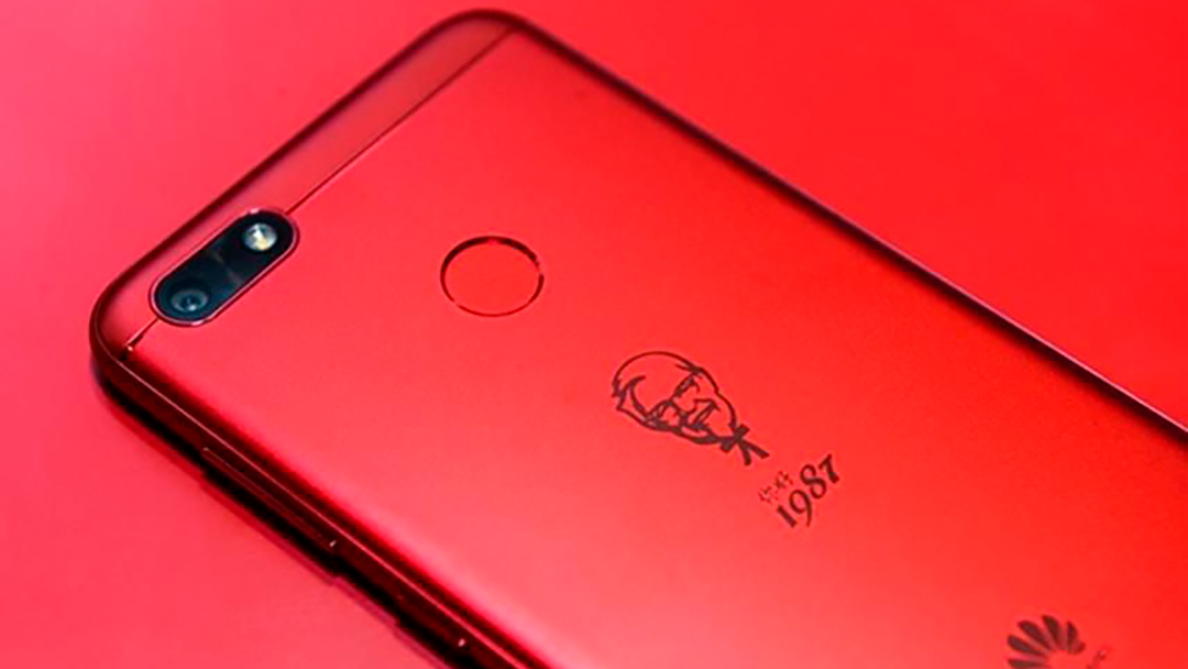 Huawei y KFC crearon este crujiente teléfono de aniversario en China
