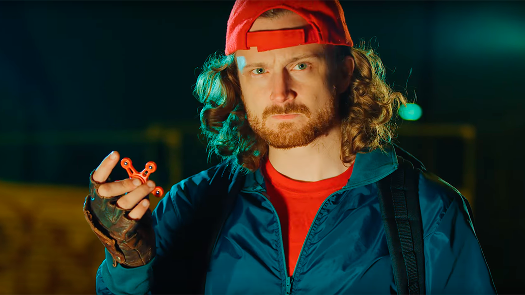 Así sería un anime al estilo Beyblade, pero basado en el "divertidísimo" Spinner 14 spinner Así sería un anime al estilo Beyblade, pero basado en el "divertidísimo" Spinner