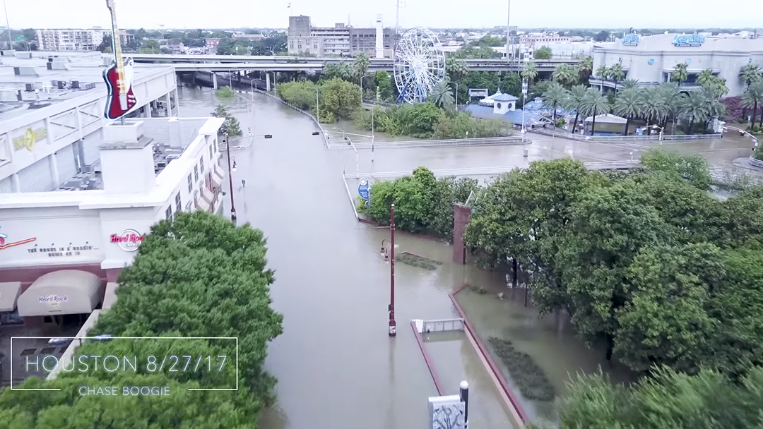 drone houston harvey Un drone muestra el desastre del huracán Harvey en Houston