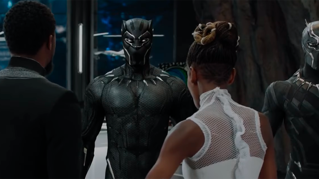 black panther El nuevo tráiler de Black Panther nos deja ver más características del uniforme del héroe africano