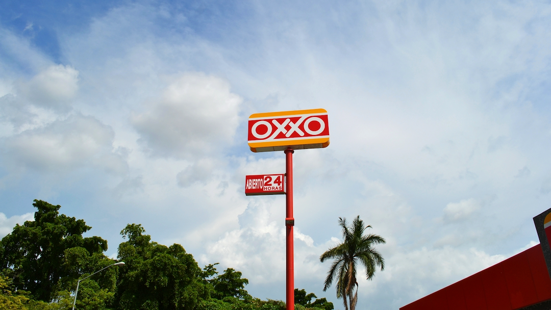 Ahora podrás recoger paquetes de Amazon en tu Oxxo más cercano