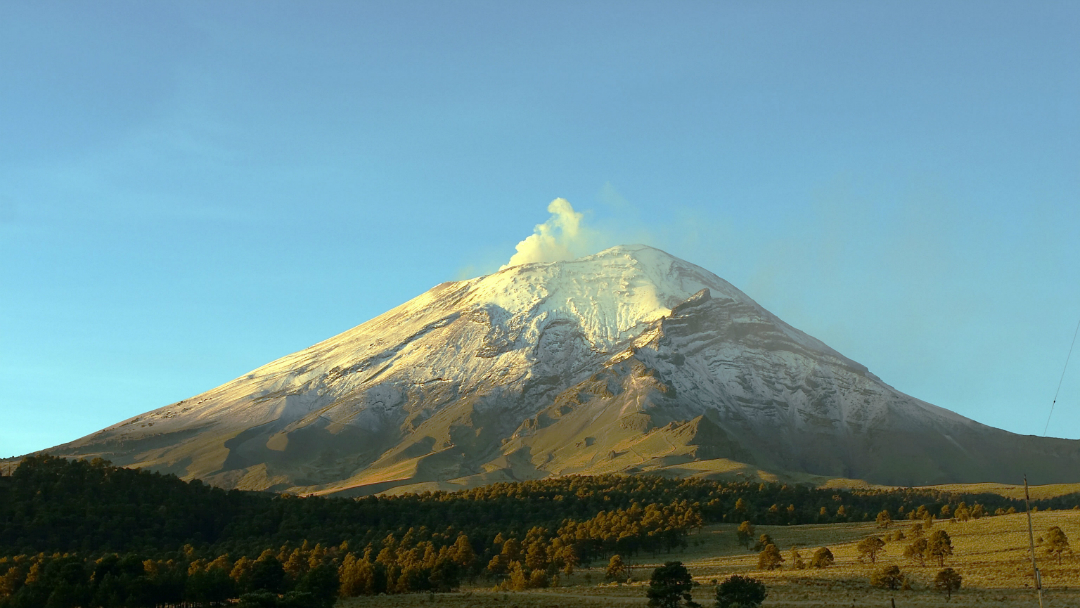 Estados en riesgo si el Popocatépetl hiciera erupción