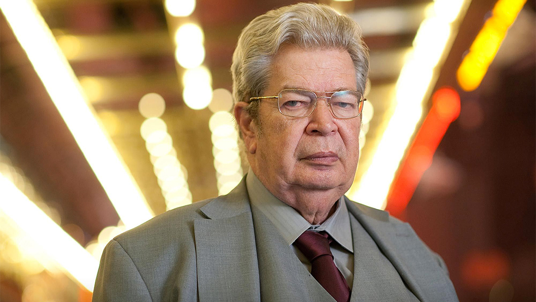 EL viejo, el conductor de El precio de la Historia