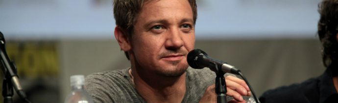 Jeremy Renner podría unirse al elenco del reboot de Spawn