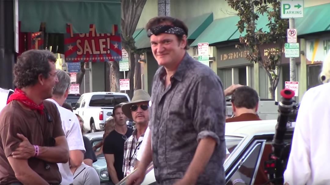 Videos muestran a Brad Pitt y Leo DiCaprio en la película de Tarantino sobre Charles Manson 16 Un día de filmación de Quentin Tarantino
