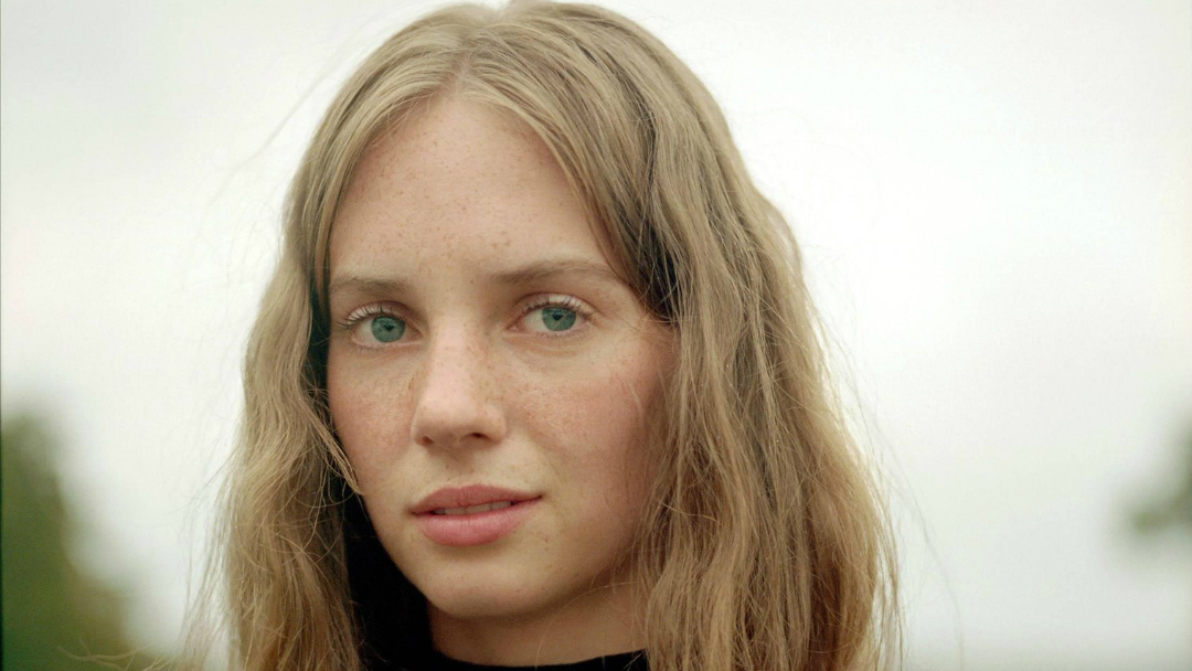 Maya Hawke, la hija de Uma Thurman, saldrá en la nueva película de Tarantino 8 Hija de Uma Thurman saldrá en la nueva película de Tarantino