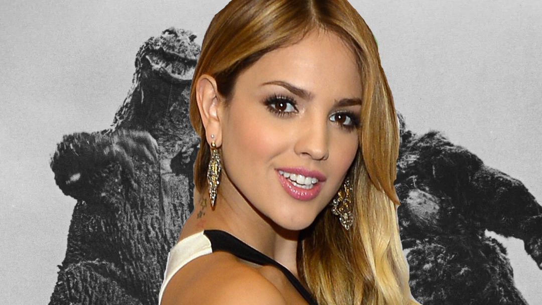 Eiza Gonzalez con King Kong y Godzilla