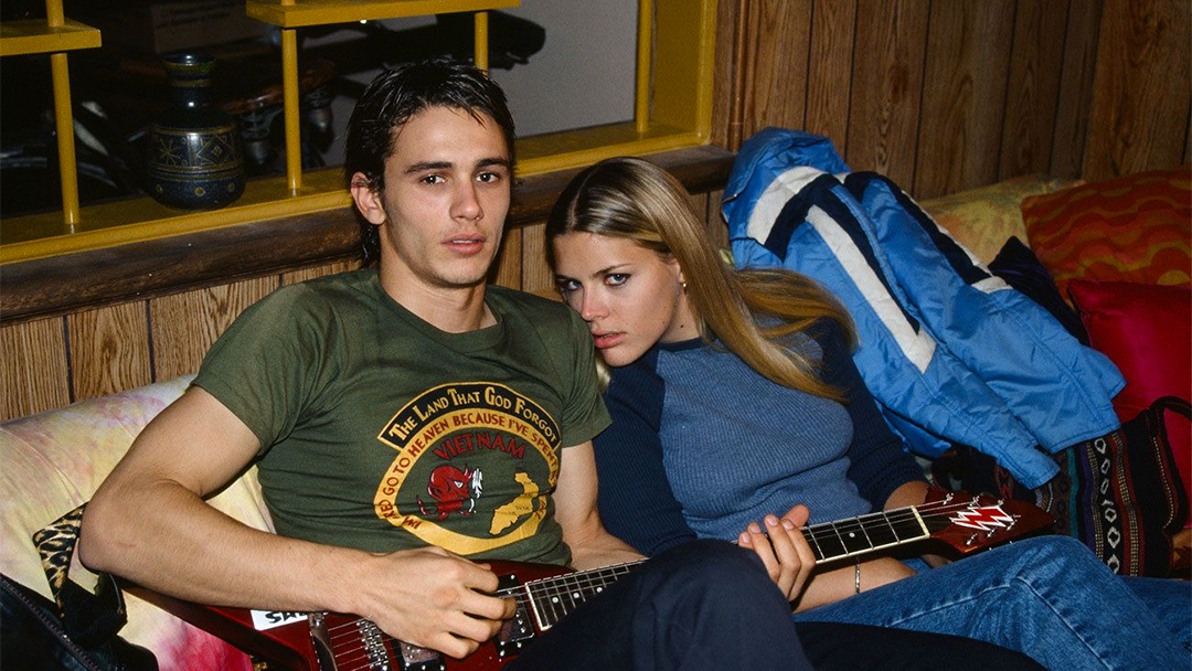 James Franco y Busy Phillips en Freaks and Geeks