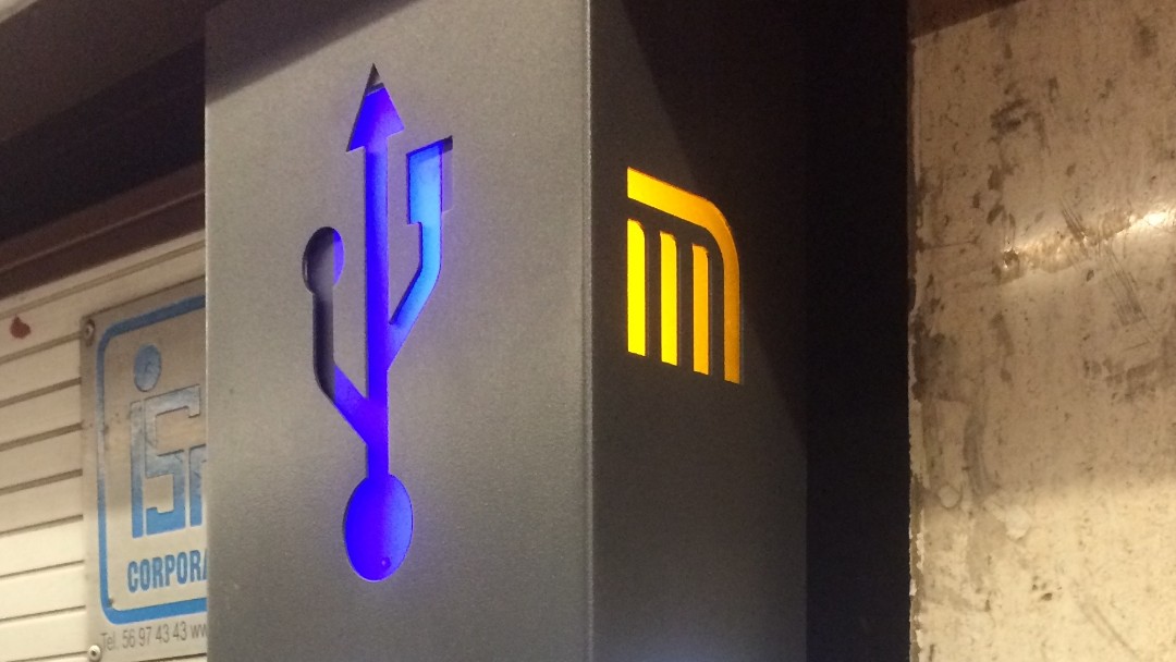 ¿Qué tan peligroso es recargar tu teléfono en lugares públicos? 12 ¿Es peligroso cargar mi celular en lugares públicos?