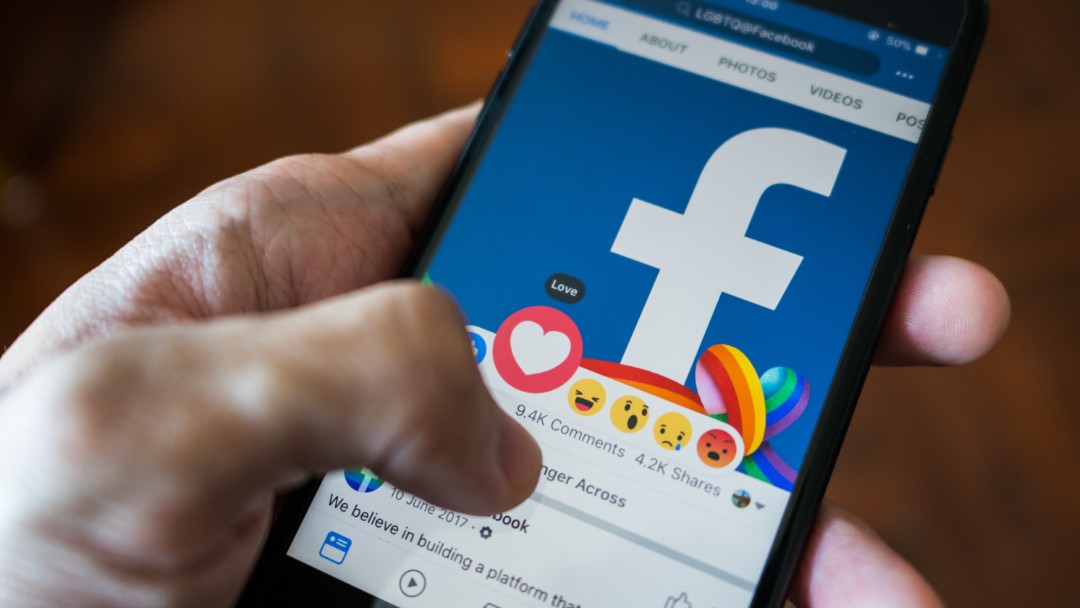 Silenciar a alguien en Facebook