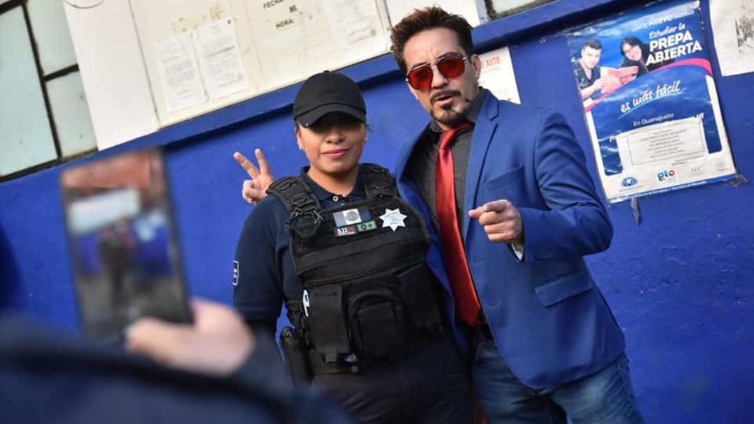 Iron Man viene a México y termina dándole una charla motivacional a los policías 15 Iron Man México Policía