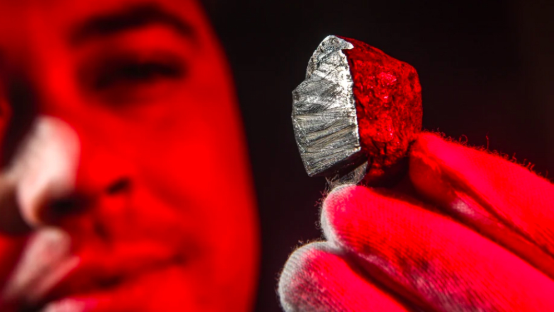 Edscottita-Nuevo Mineral