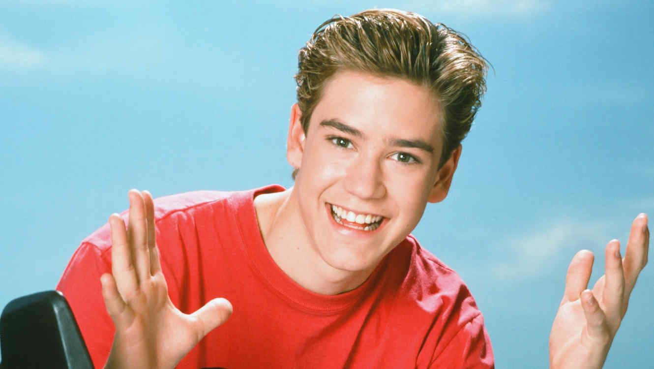 Así luce Mark-Paul Gosselaar como Zack Morris en la nueva serie de Salvados por la Campana 16 Zack Morris , personaje de Salvados por la Campana