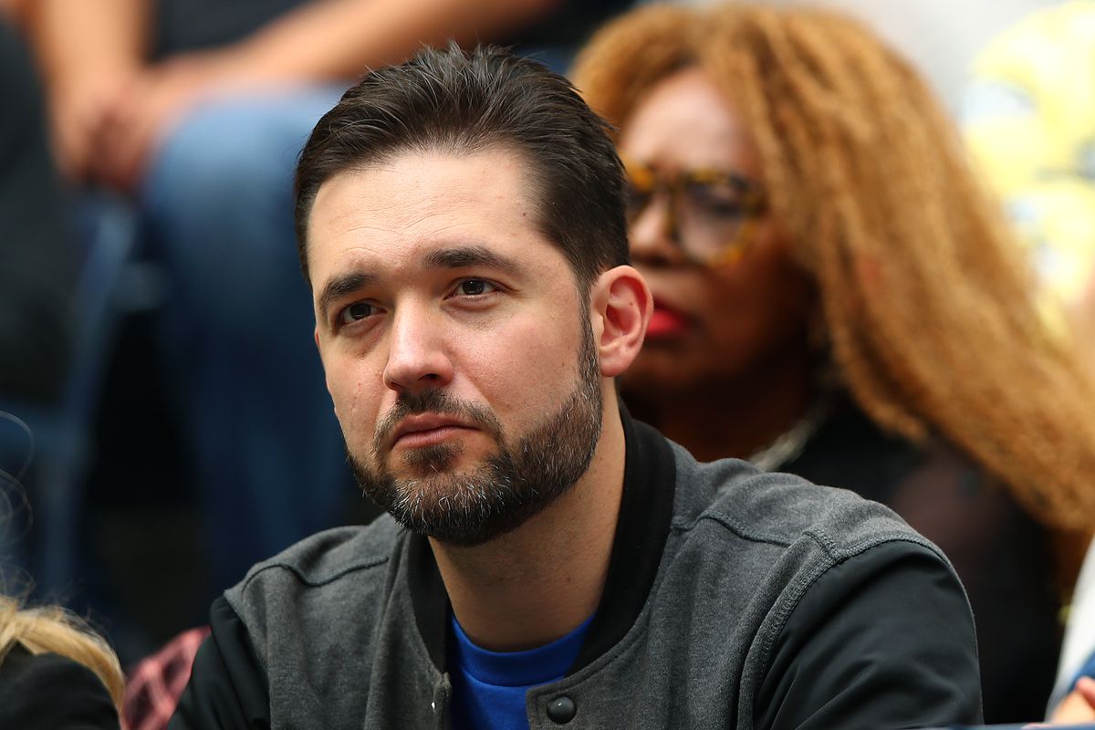 Alexis Ohanian, cofundador de Reddit, renuncia a la junta directiva de la compañía 16 Alexis Ohanian