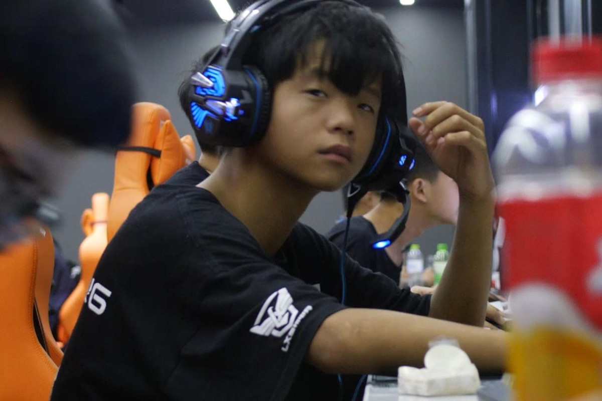 Adolescente Derrame Cerebral Videojuegos