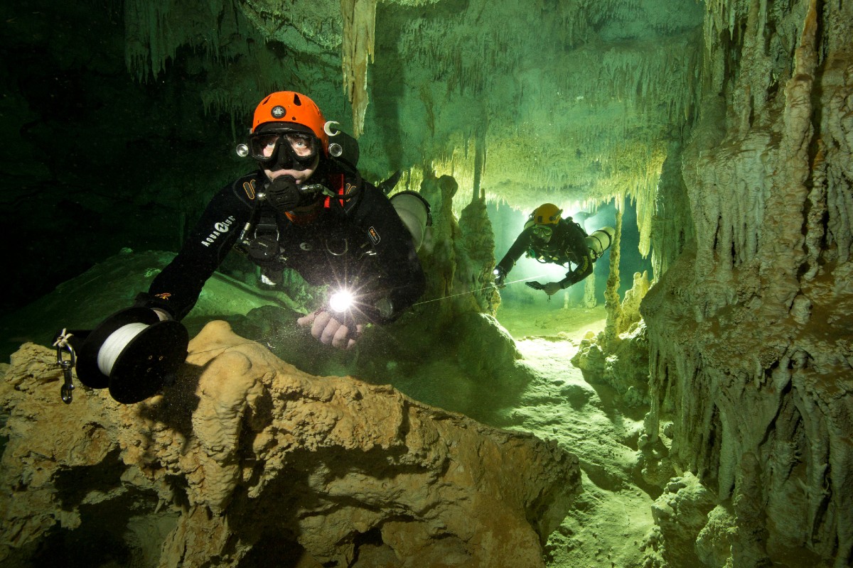 Mayas Cueva Submarina Yucatán
