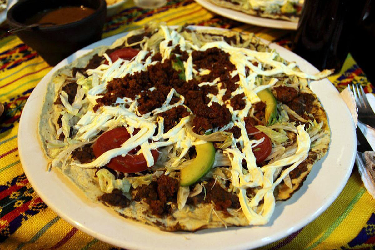 La Tlayuda es la mejor comida callejera