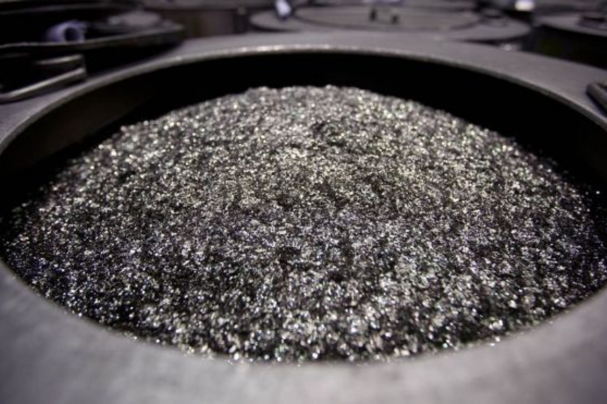 Metales extraños son considerados como estado de la materia
