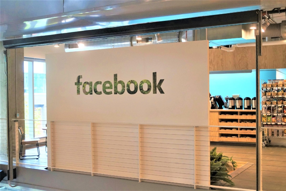 Facebook Trabajadores Oficinas 2021