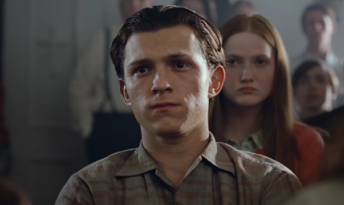 Tom Holland y Robert Pattinson se enfrentan en el tráiler de The Devil All The Time 22 Tráiler The Devil All The Time Tom Holland Robert Pattinson