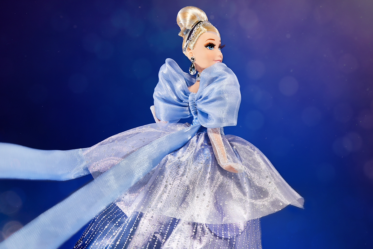 Disney celebra los 70 años de la Cenicienta con una muñeca de colección 25 Cenicienta Hasbro Muñeca