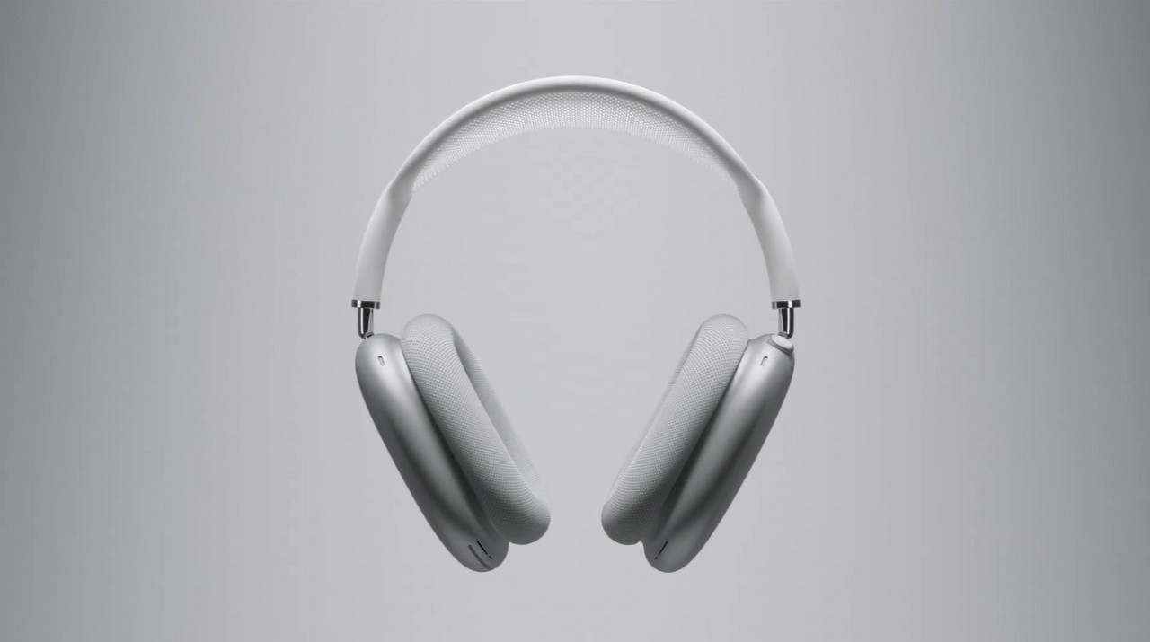 Apple presentó los AirPods Max con cancelación ruido y audio espacial