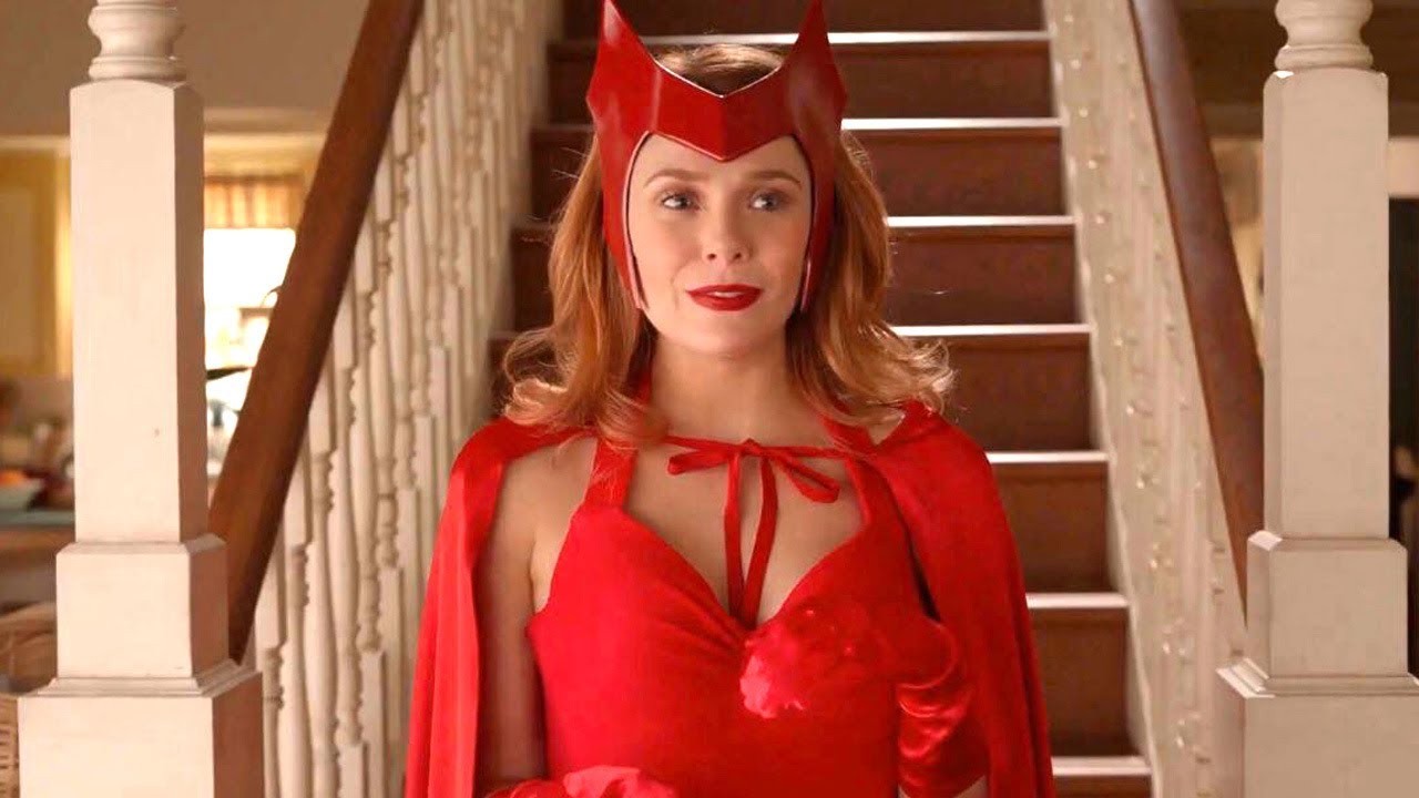 Marvel_ Cosplayer crea impresionante traje de Scarlet Witch