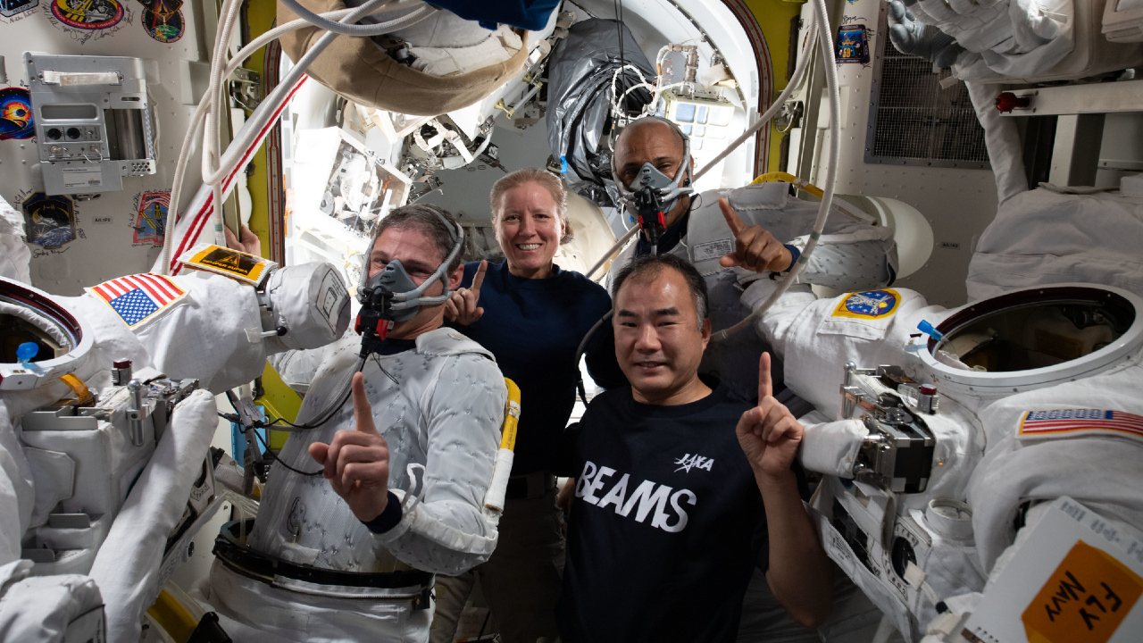 Astronautas de SpaceX cumplirán 84 días en el espacio