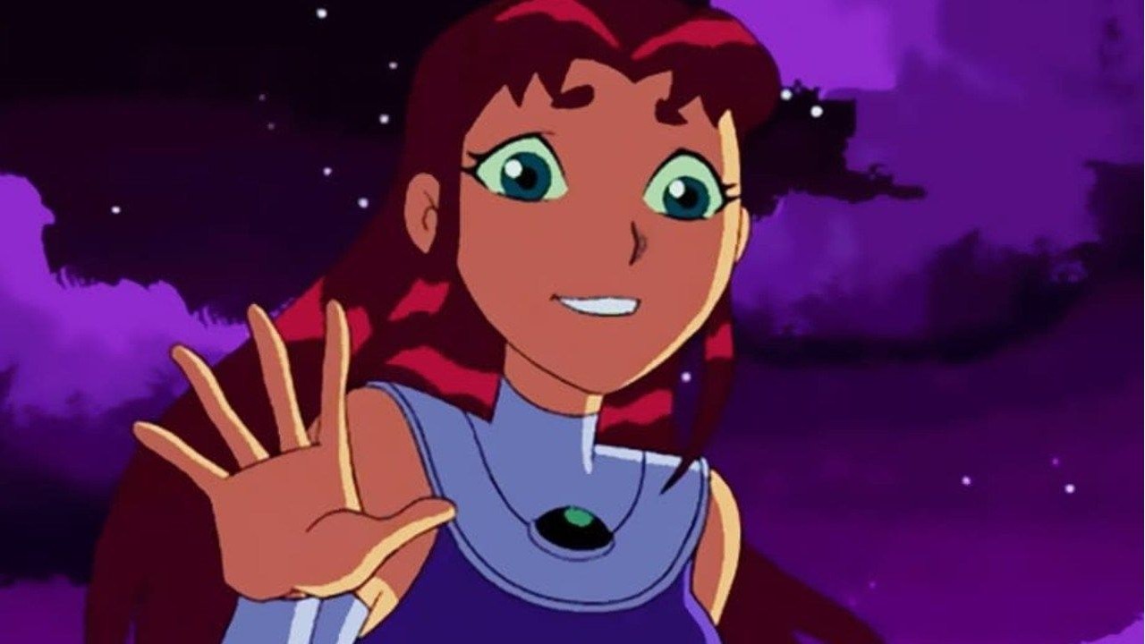 Teen Titans: Cosplayer recrea a Starfire con un atuendo de otro mundo