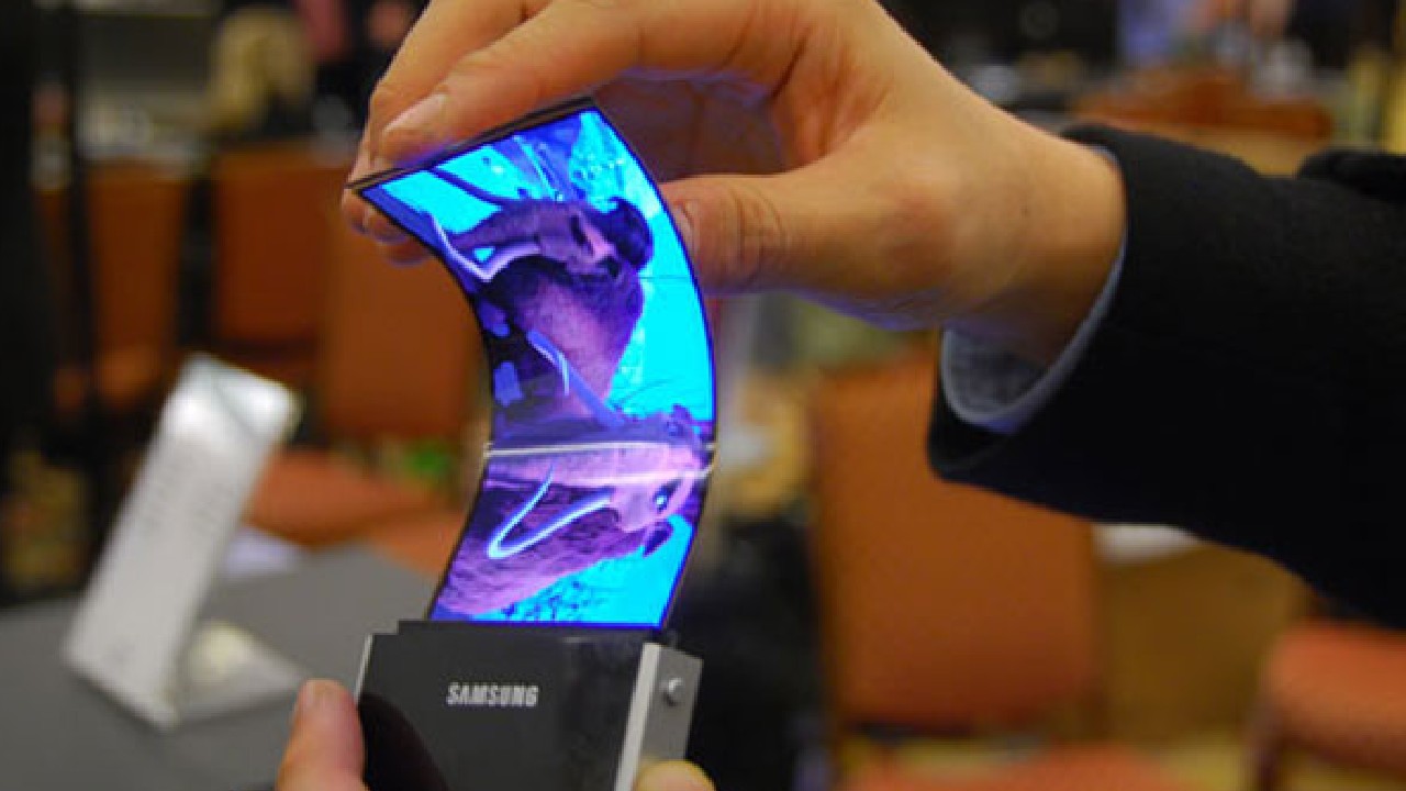 Samsung desarrolla una pantalla de piel OLED que monitorea el corazón 18 samsung display felxible piel oled