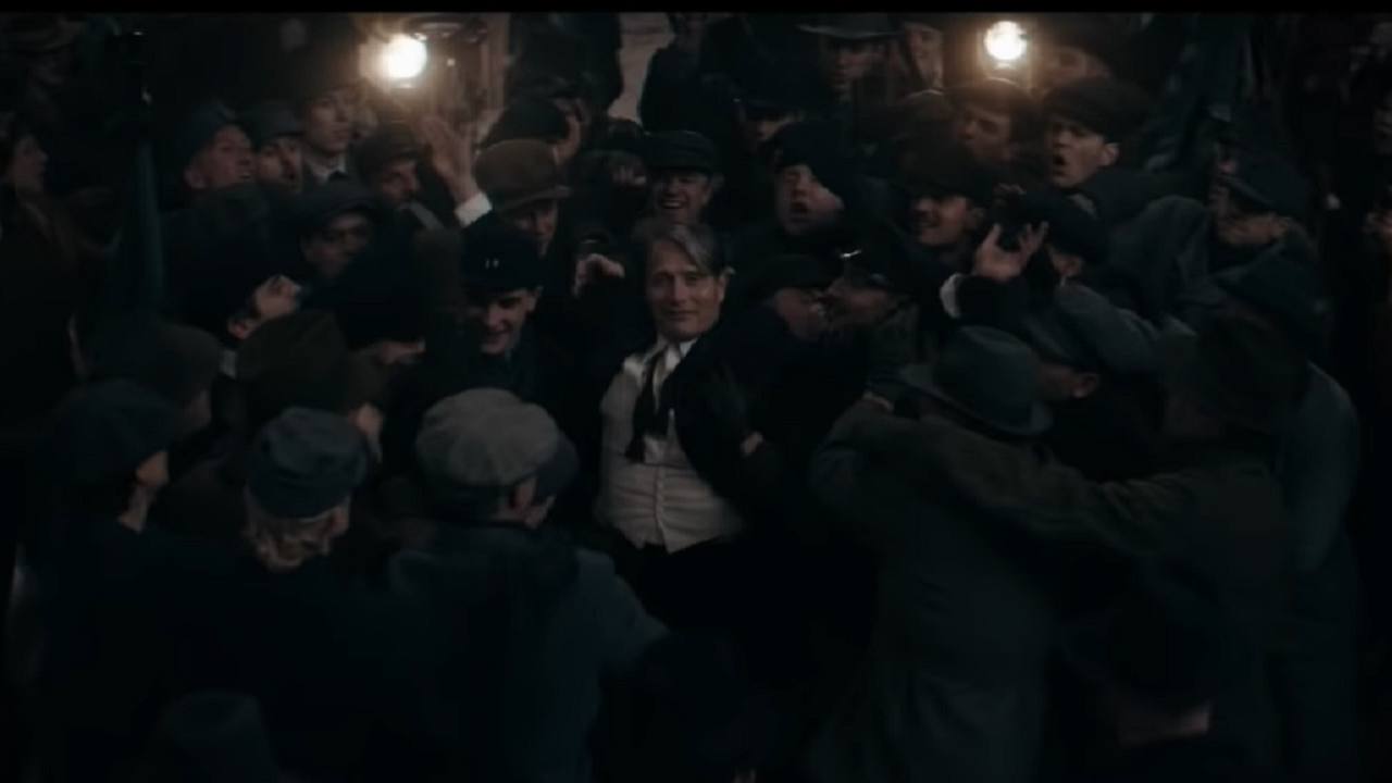 Fantastic Beasts: The Secrets of Dumbledore Mads Mikkelsen Grindelwald