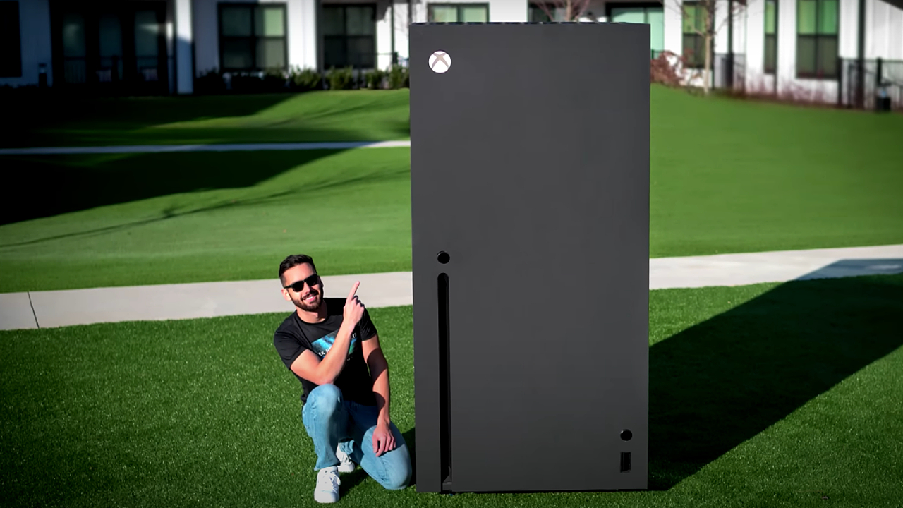 Ingeniero crea una Xbox Series X gigante de más de dos metros y que realmente funciona 22 xbox series x gigante dos metros funcional