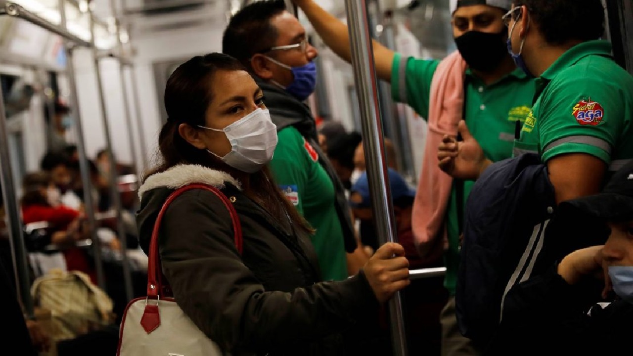 cdmx bacterias metro experimento