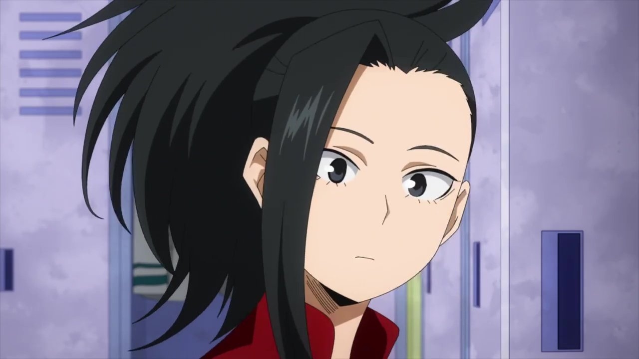 my hero academia momo yaoyorozu estudiante