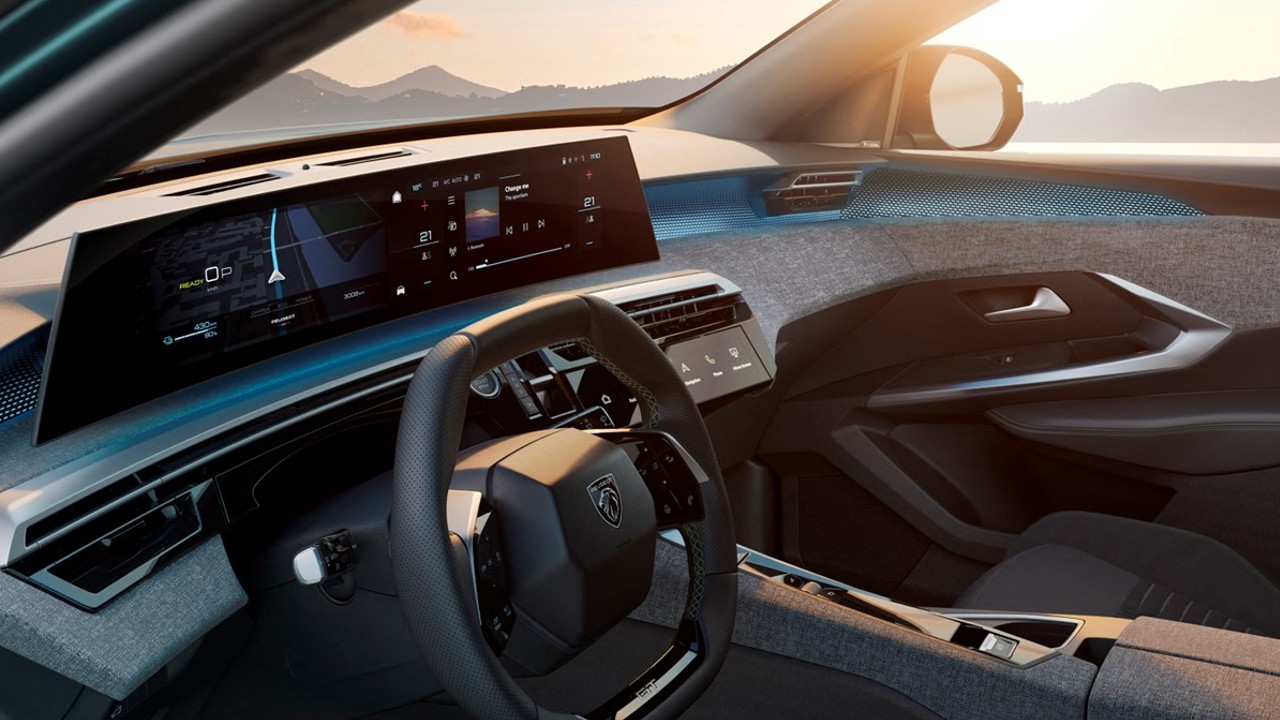 Peugeot i-Cockpit panorámico